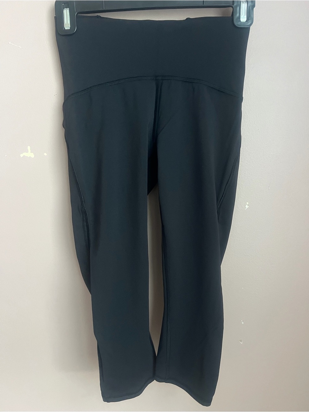 lululemon athletica Black High-Rise Cropped Leggings